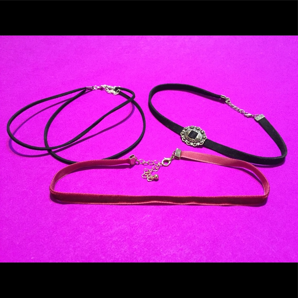 💗 THREE CHOKER LOT!!!